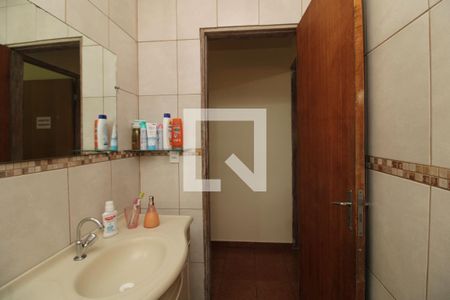 Casa à venda com 90m², 2 quartos e 2 vagasBanheiro