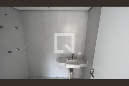 Banheiro de apartamento à venda com 1 quarto, 26m² em Pinheiros, São Paulo