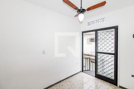 Casa à venda com 110m², 2 quartos e 1 vagaEdícula