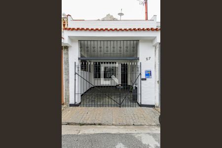 Casa à venda com 110m², 2 quartos e 1 vagaFachada