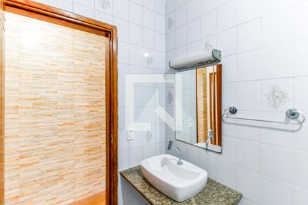 Casa à venda com 110m², 2 quartos e 1 vagaBanheiro