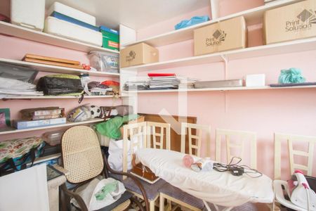 Casa à venda com 154m², 2 quartos e 1 vaga Casa à venda com 154m², 2 quartos e 1 vagaQuarto de Serviço