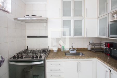 Casa à venda com 154m², 2 quartos e 1 vaga Casa à venda com 154m², 2 quartos e 1 vagaCozinha