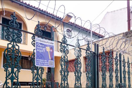 Casa à venda com 175m², 4 quartos e 2 vagasFachada