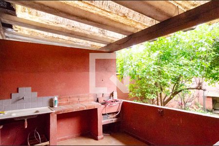 Casa à venda com 175m², 4 quartos e 2 vagasChurrasqueira