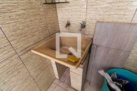 Casa à venda com 71m², 2 quartos e 1 vagaÁrea de Serviço e Churrasqueira 