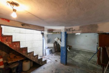 Casa à venda com 71m², 2 quartos e 1 vagaPorão
