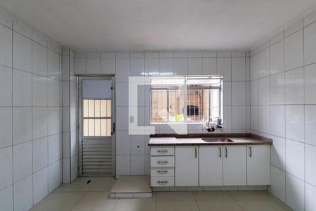 Casa à venda com 71m², 2 quartos e 1 vagaCozinha 
