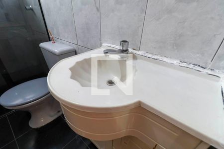 Casa à venda com 71m², 2 quartos e 1 vagaBanheiro 1