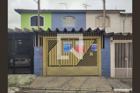 Casa à venda com 71m², 2 quartos e 1 vagaFachada 