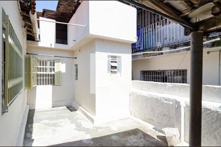 Casa à venda com 65m², 2 quartos e 1 vagaQuintal