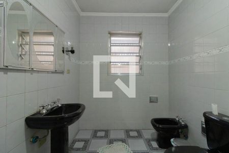 Casa à venda com 160m², 3 quartos e 2 vagas Casa à venda com 160m², 3 quartos e 2 vagasBanheiro 2