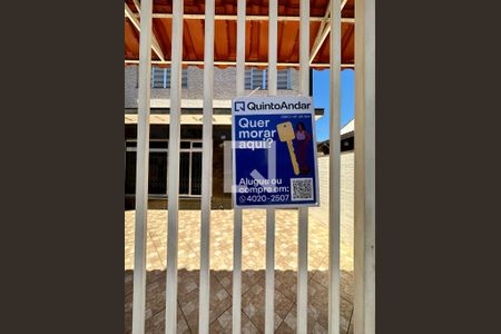 Casa à venda com 160m², 3 quartos e 2 vagas Casa à venda com 160m², 3 quartos e 2 vagasPlaca