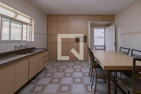 Casa à venda com 160m², 3 quartos e 2 vagas Casa à venda com 160m², 3 quartos e 2 vagasCozinha