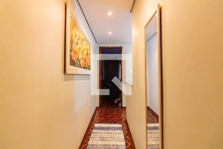 Casa para alugar com 200m², 3 quartos e 2 vagas Casa para alugar com 200m², 3 quartos e 2 vagasCorredor