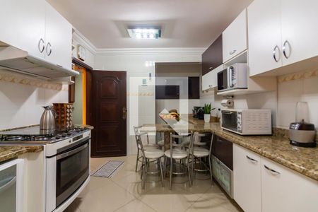 Casa para alugar com 200m², 3 quartos e 2 vagas Casa para alugar com 200m², 3 quartos e 2 vagasCozinha
