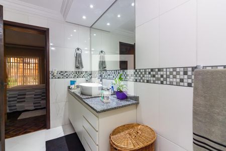 Casa para alugar com 200m², 3 quartos e 2 vagas Casa para alugar com 200m², 3 quartos e 2 vagasBanheiro da Suíte 2
