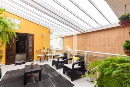 Casa para alugar com 200m², 3 quartos e 2 vagas Casa para alugar com 200m², 3 quartos e 2 vagasCobertura