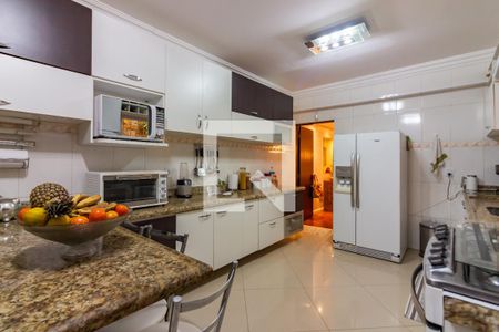 Casa para alugar com 200m², 3 quartos e 2 vagas Casa para alugar com 200m², 3 quartos e 2 vagasCozinha
