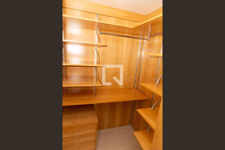 Apartamento à venda com 70m², 2 quartos e 2 vagasCloset da suíte