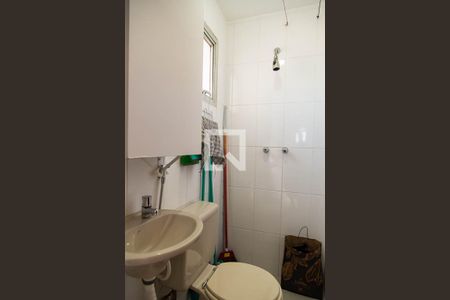 Apartamento para alugar com 60m², 2 quartos e 1 vagaBanheiro da Área de Serviço