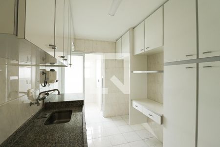 Apartamento à venda com 94m², 3 quartos e 2 vagasCozinha