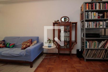 Casa à venda com 200m², 4 quartos e 2 vagasSala de TV