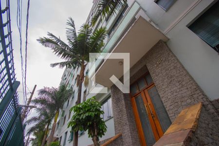 Apartamento para alugar com 72m², 2 quartos e 1 vaga Apartamento para alugar com 72m², 2 quartos e 1 vagaFachada