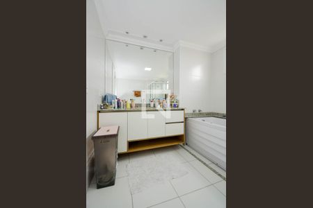 Apartamento à venda com 154m², 3 quartos e 3 vagasBanheiro da Suíte 3