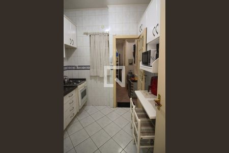 Apartamento à venda com 107m², 2 quartos e sem vaga Apartamento à venda com 107m², 2 quartos e sem vagaCozinha