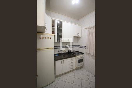 Apartamento à venda com 107m², 2 quartos e sem vaga Apartamento à venda com 107m², 2 quartos e sem vagaCozinha