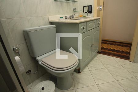 Apartamento à venda com 107m², 2 quartos e sem vaga Apartamento à venda com 107m², 2 quartos e sem vagaBanheiro Social