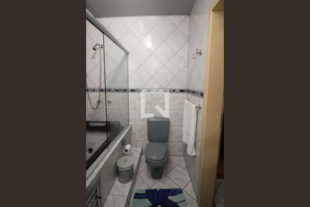 Apartamento à venda com 107m², 2 quartos e sem vaga Apartamento à venda com 107m², 2 quartos e sem vagaBanheiro da Suíte