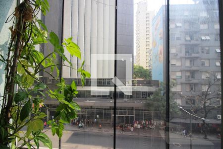Apartamento à venda com 107m², 2 quartos e sem vaga Apartamento à venda com 107m², 2 quartos e sem vagaVista da Sacada