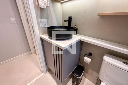 Apartamento à venda com 69m², 2 quartos e 1 vaga Apartamento à venda com 69m², 2 quartos e 1 vagaBanheiro Social