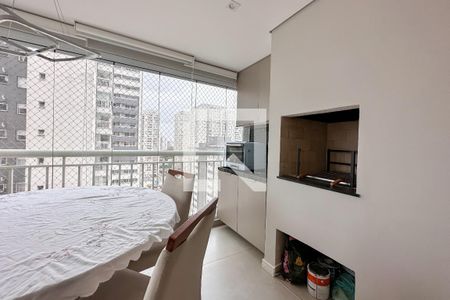 Apartamento à venda com 69m², 2 quartos e 1 vaga Apartamento à venda com 69m², 2 quartos e 1 vagaVaranda