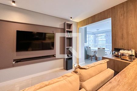 Sala de apartamento à venda com 2 quartos, 69m² em Parque Industrial Tomas Edson, São Paulo
