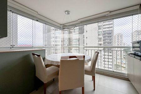 Apartamento à venda com 69m², 2 quartos e 1 vaga Apartamento à venda com 69m², 2 quartos e 1 vagaVaranda