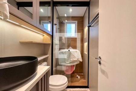 Apartamento à venda com 69m², 2 quartos e 1 vaga Apartamento à venda com 69m², 2 quartos e 1 vagaBanheiro Social