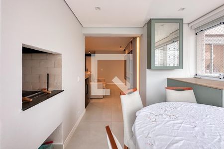 Apartamento à venda com 69m², 2 quartos e 1 vaga Apartamento à venda com 69m², 2 quartos e 1 vagaVaranda