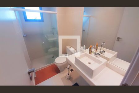 Apartamento para alugar com 117m², 3 quartos e 2 vagas Apartamento para alugar com 117m², 3 quartos e 2 vagasBanheiro da Suíte 1