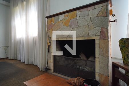 Sala de casa à venda com 3 quartos, 450m² em Jardim Lindóia, Porto Alegre