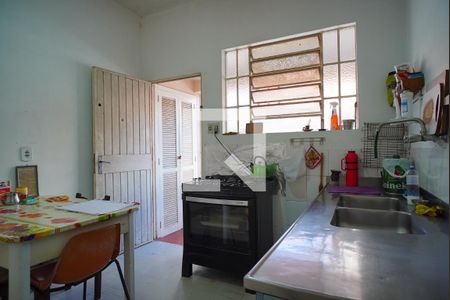 Casa à venda com 450m², 3 quartos e 3 vagasCozinha