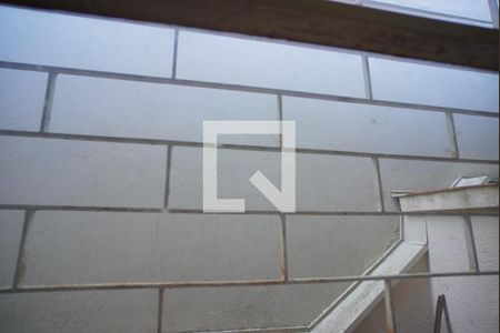 Sala 2 - Vista de casa à venda com 3 quartos, 450m² em Jardim Lindóia, Porto Alegre