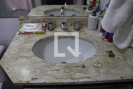 Apartamento à venda com 103m², 3 quartos e 2 vagasBanheiro