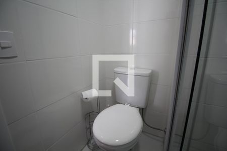 Banheiro de kitnet/studio à venda com 1 quarto, 27m² em Vila Dom Pedro I, São Paulo