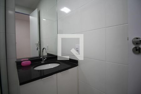 Banheiro de kitnet/studio à venda com 1 quarto, 27m² em Vila Dom Pedro I, São Paulo