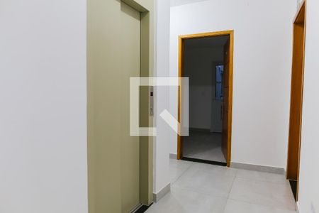 Apartamento à venda com 62m², 2 quartos e 1 vagaElevador