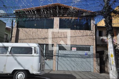 Casa à venda com 192m², 3 quartos e 3 vagasFachada