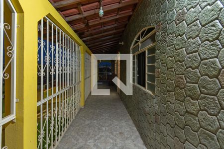 Varanda de casa para alugar com 6 quartos, 200m² em Minas Caixa, Belo Horizonte